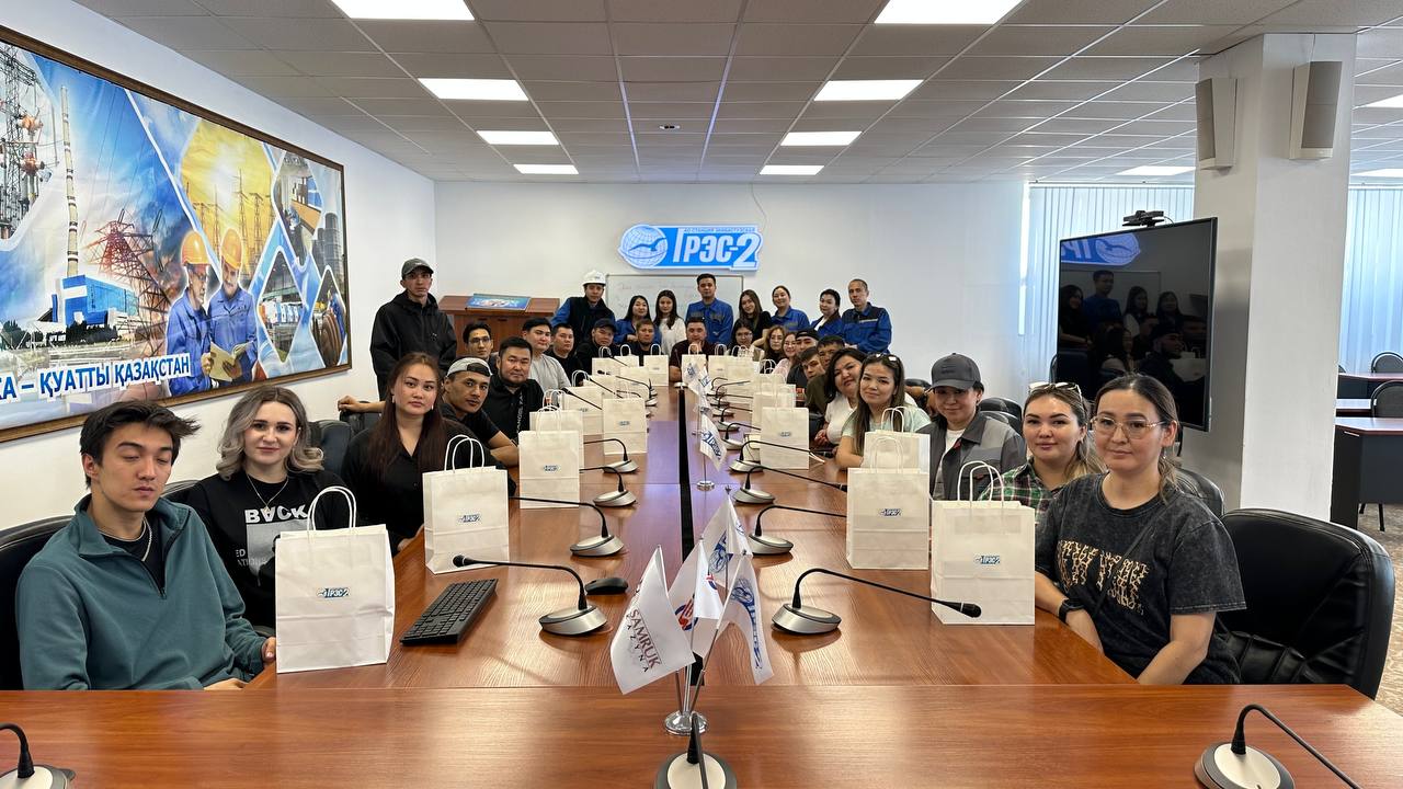 На Экибастузской ГРЭС-2 в рамках проекта «Birgemiz Expedition» была организована ознакомительная экскурсия для молодых специалистов группы компаний «Самрук-Қазына».